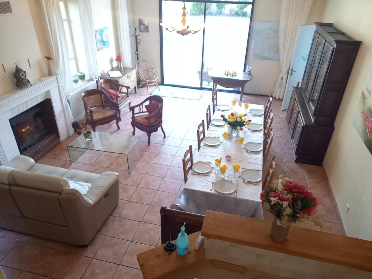 Bed and Breakfast Les Malvaux Huriel Exterior foto